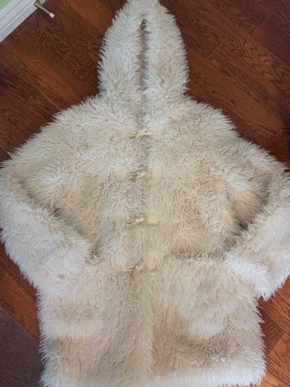 Adorable faux fur duffle coat, size L - Picture 11 of 11